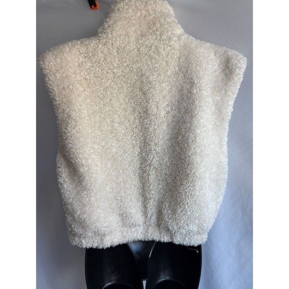 Beivy Fuzzy Cream Vest Sherpa White Faux Fur Size L Autumn Fall Transitional - Picture 6 of 10
